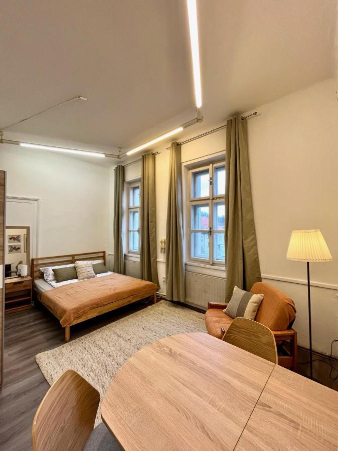 1 Bedroom Studio Close To Palmovka Praga Exterior foto